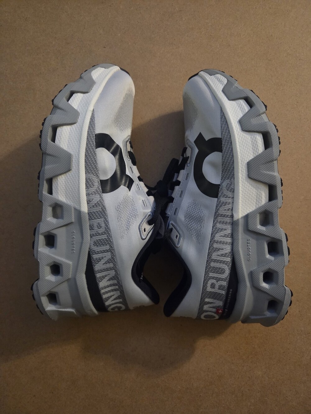 On Running Women Cloudmonster Hyper Women Size 7.5
